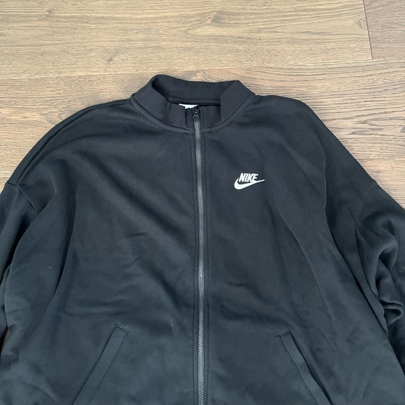 Nike sweater - Picture 3 of 4